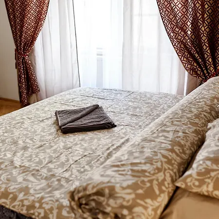 At The Blue Lion & Parking Assistance Apartment Prague Exterior photo