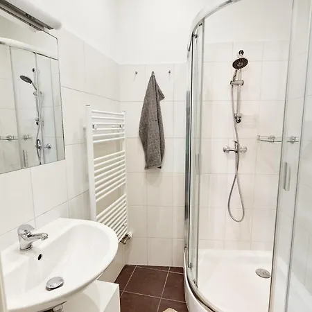 At The Blue Lion & Parking Assistance Apartment Prague Exterior photo